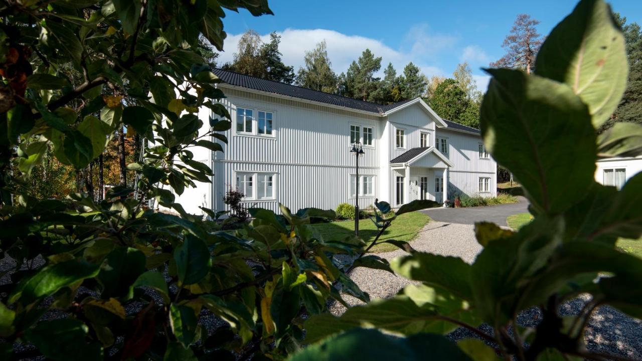 Blommenhof Hotel Nyköping Exterior foto