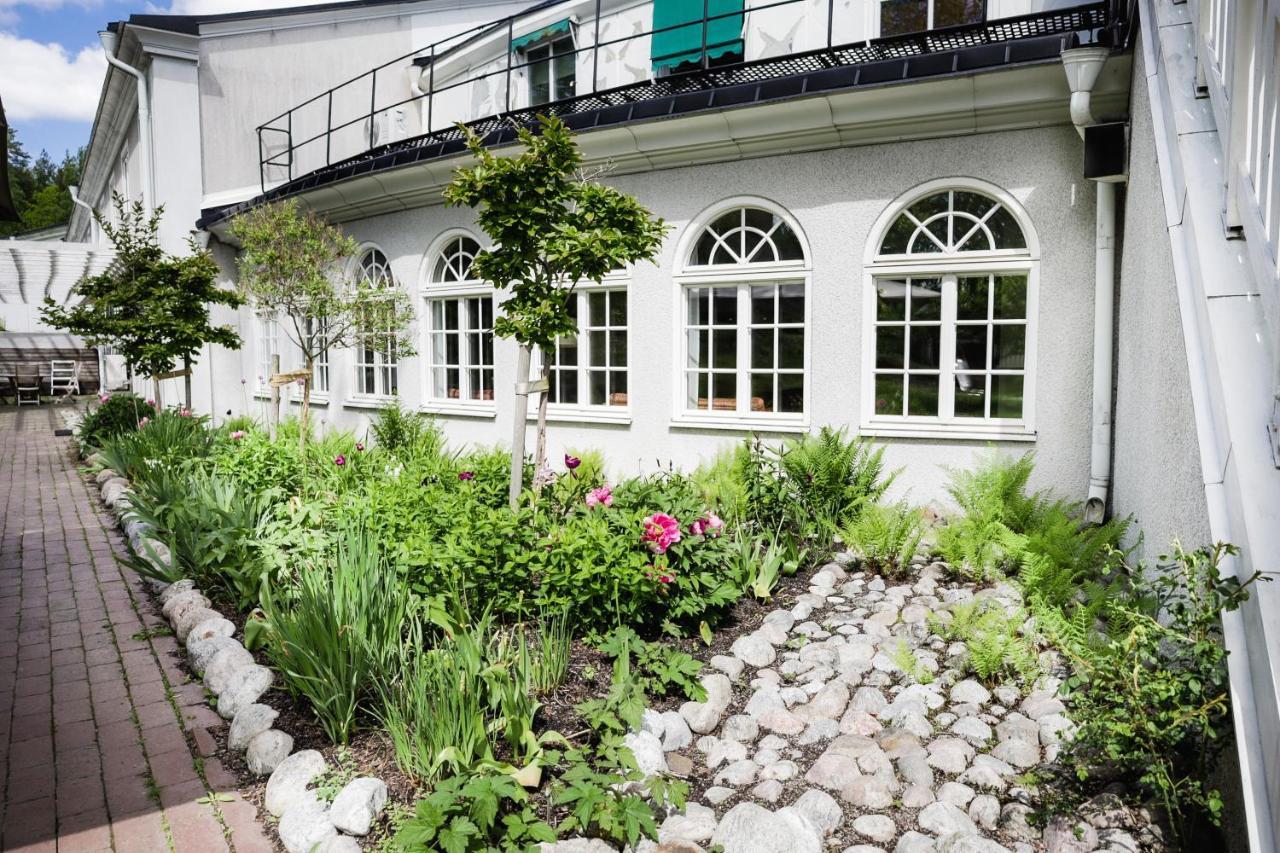 Blommenhof Hotel Nyköping Exterior foto