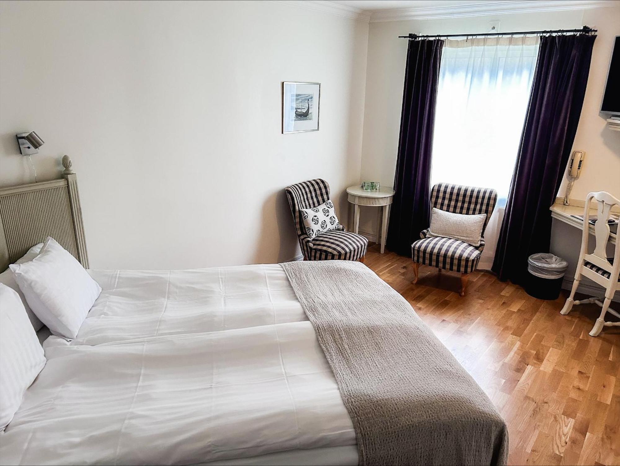 Blommenhof Hotel Nyköping Zimmer foto